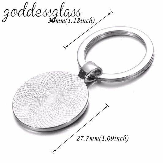 Snoopy Love Valentine's Day Keychain – Perfect Gift for Friends and Loved Ones