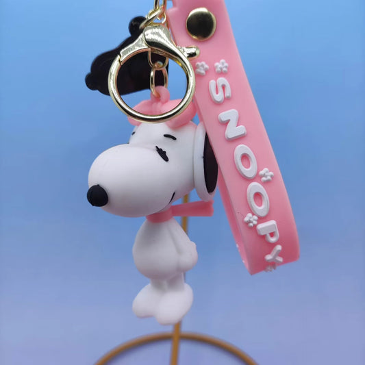 Snoopy Cute Doll Keychain – Adorable Silicone Pendant for All Occasions