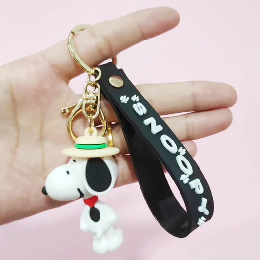 Snoopy Anime Keychain – Adorable Cartoon Charms for Couples