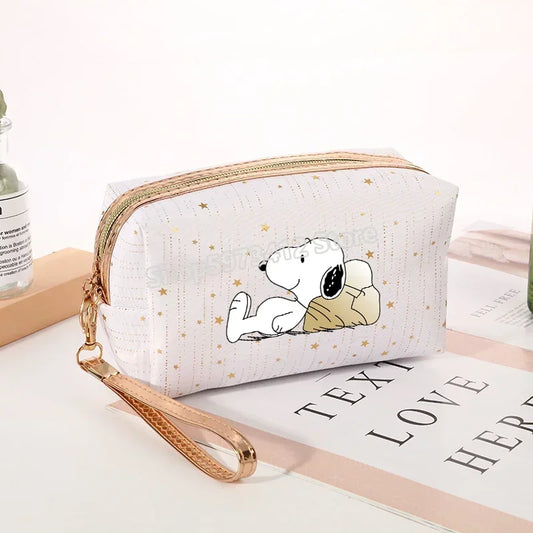 Snoopy Cosmetic Makeup Bag – Stylish and Practical Travel Companion