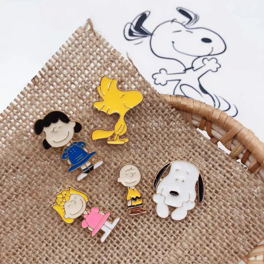 Snoopy Cartoon Lapel Pin – Cute Enamel Pins for Accessories &amp; Decoration