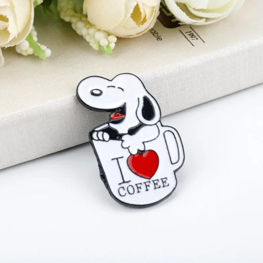 Kawaii Snoopy Alloy Brooches – Adorable Cartoon Pins for Fashion Enthusiasts