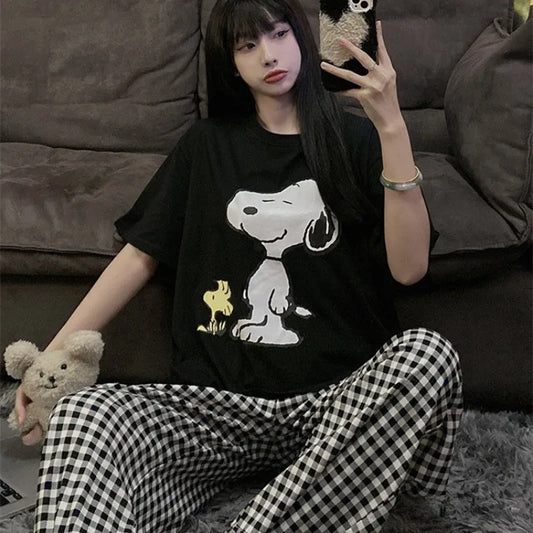Snoopy Women Pajamas Set – Comfortable Cartoon Sleepwear for Summer