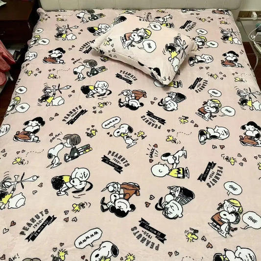 Snoopy Comfortable Blanket – Cozy Cartoon Flannel for All Ages